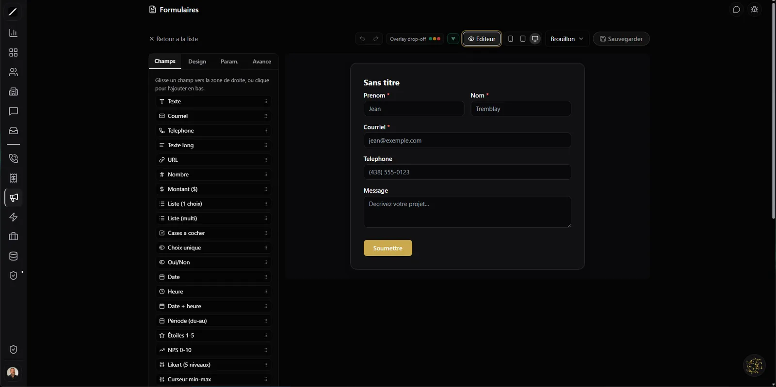 Créateur de formulaires toncrm.io : le builder avec ses types de champs avancés, le mode conversationnel et l'aperçu du formulaire en direct.